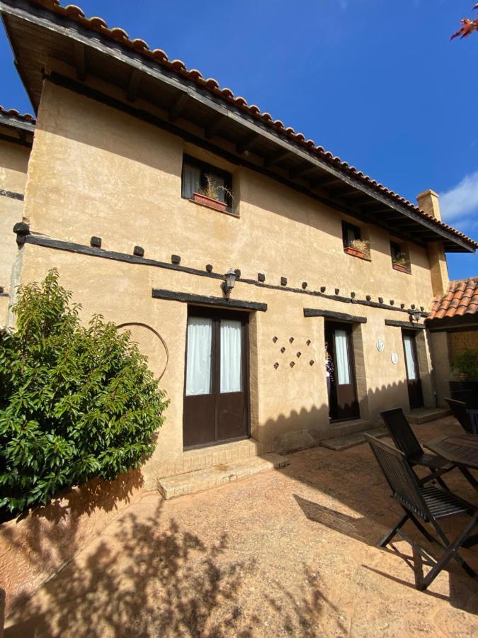Casa Rural Dos Reales San Cristobal de Boedo Esterno foto
