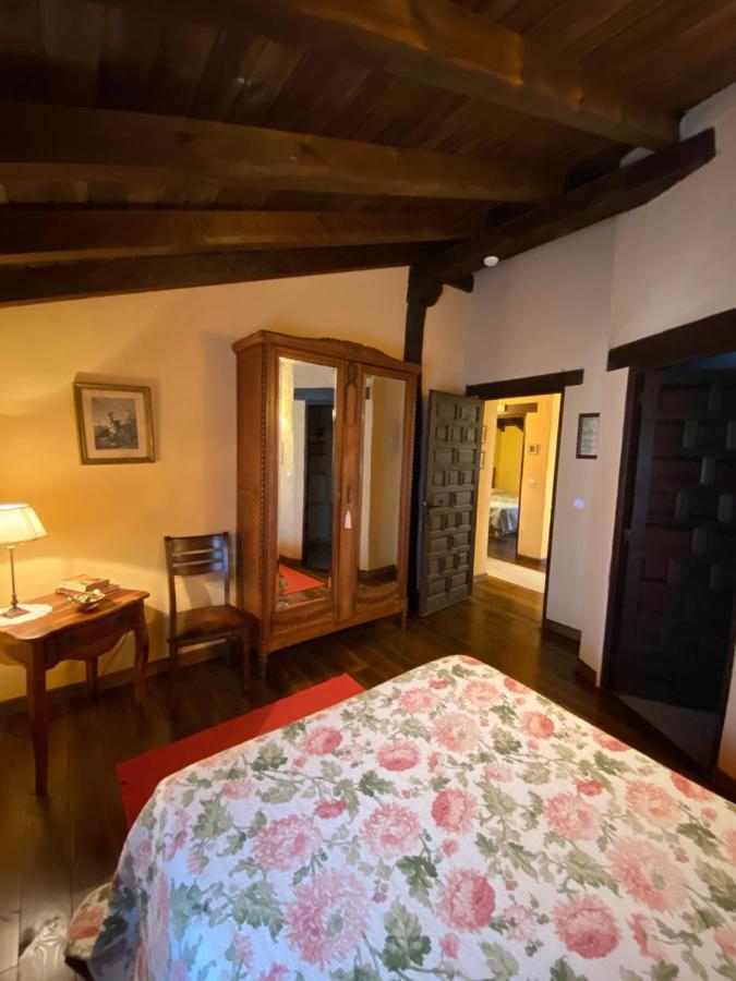 Casa Rural Dos Reales San Cristobal de Boedo Esterno foto