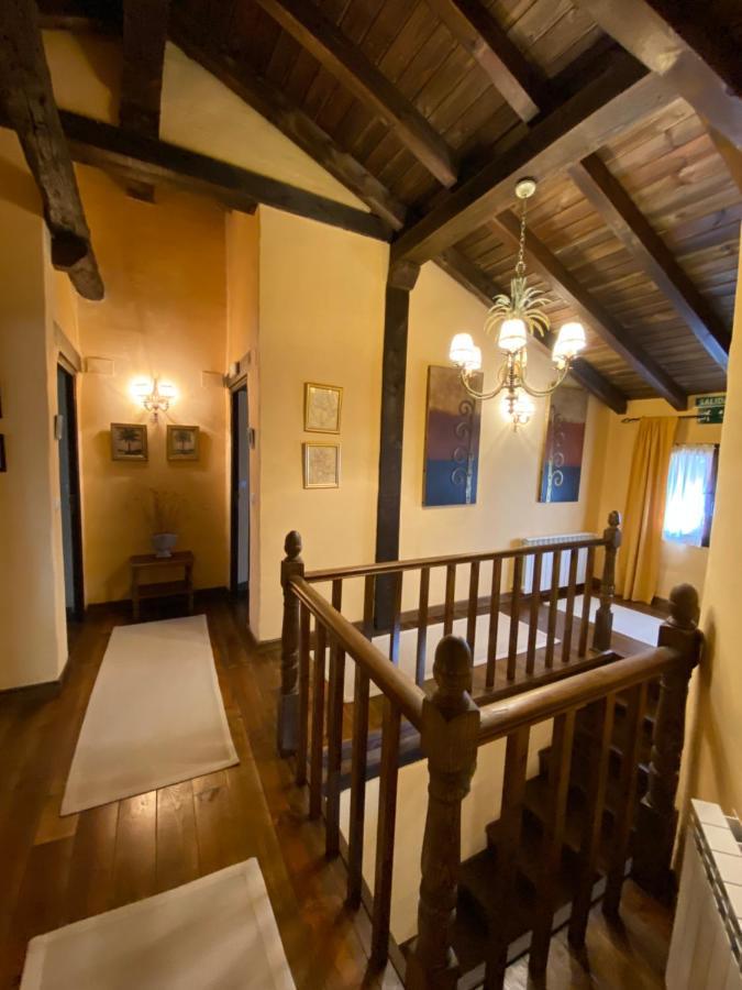 Casa Rural Dos Reales San Cristobal de Boedo Esterno foto