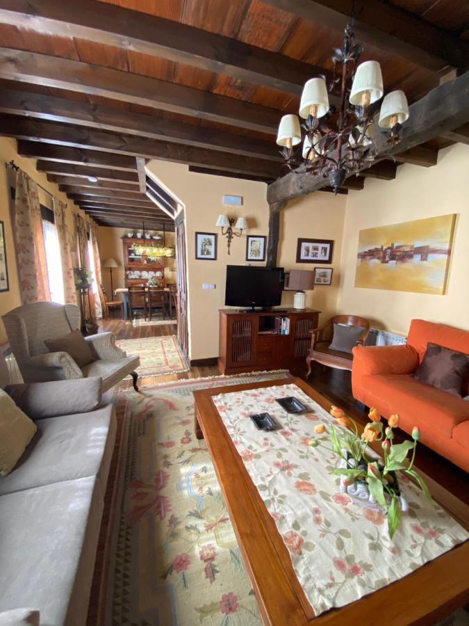 Casa Rural Dos Reales San Cristobal de Boedo Esterno foto