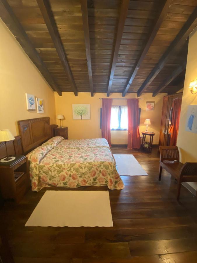 Casa Rural Dos Reales San Cristobal de Boedo Esterno foto